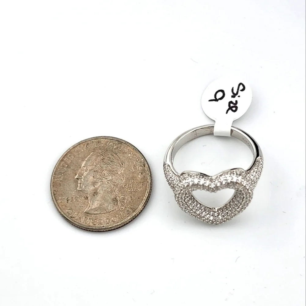 Elegant 925 Sterling Silver Heart Ring – Polished & Chic Design - Picture 11 of 11